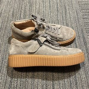 J/Slides Creeper Platform Sneaker Size 8